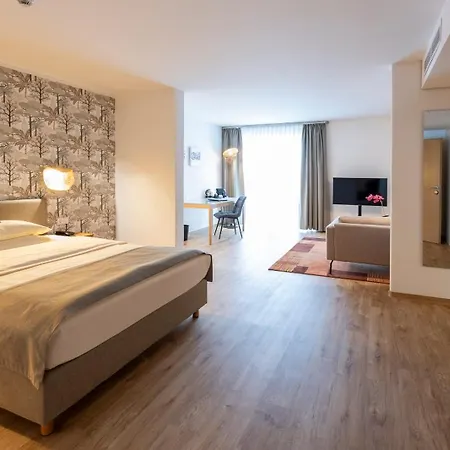 Western Io Eschborn
