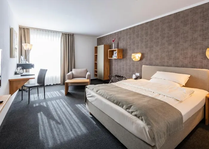 Hotell Western Io 4*